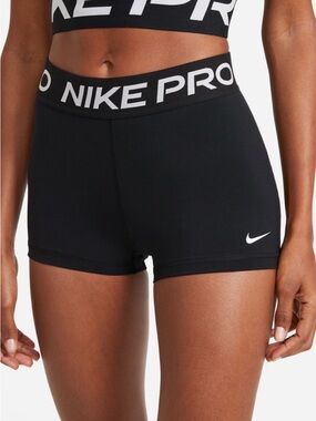 Nike Pro Women’s Dri-FIT Mid-Rise 3” Black Athletic Shorts | Size S